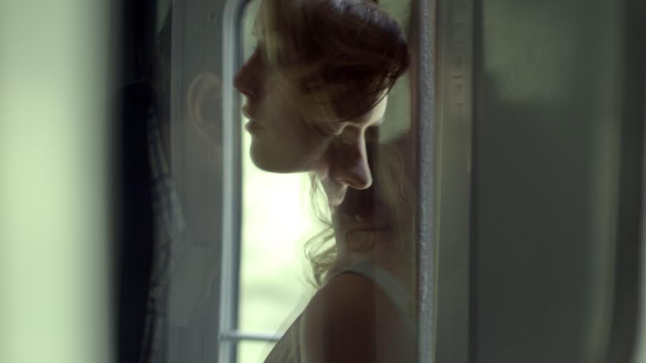 „Puodelis arbatos” su Tadu Gryn – alytiškiai pirmieji Lietuvoje galės pamatyti kino filmą „Nesamasis laikas” ir susitikti su kūrybine grupe