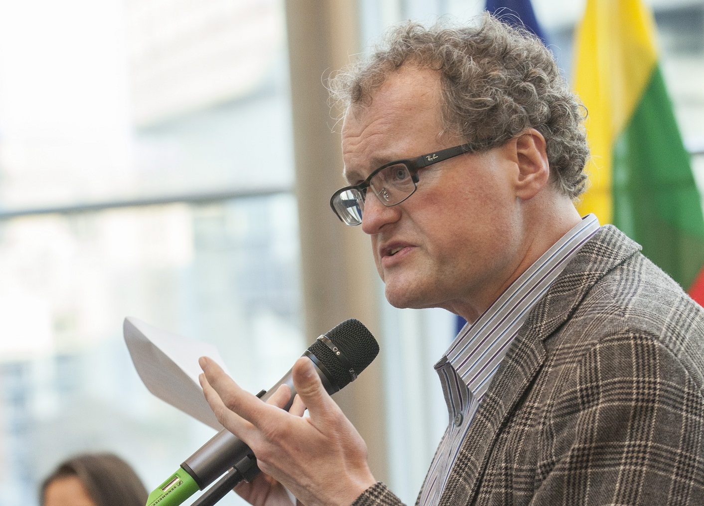 „Reikia surasti bent porą spalvų tikrovėje“, – L.Donskis