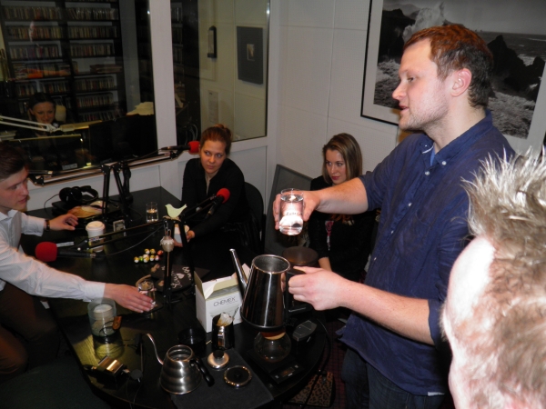 „Prie puodelio arbatos. Pakalbėkim…” – Kava – kaip ją išsirinkti, paruošti ir gerti?