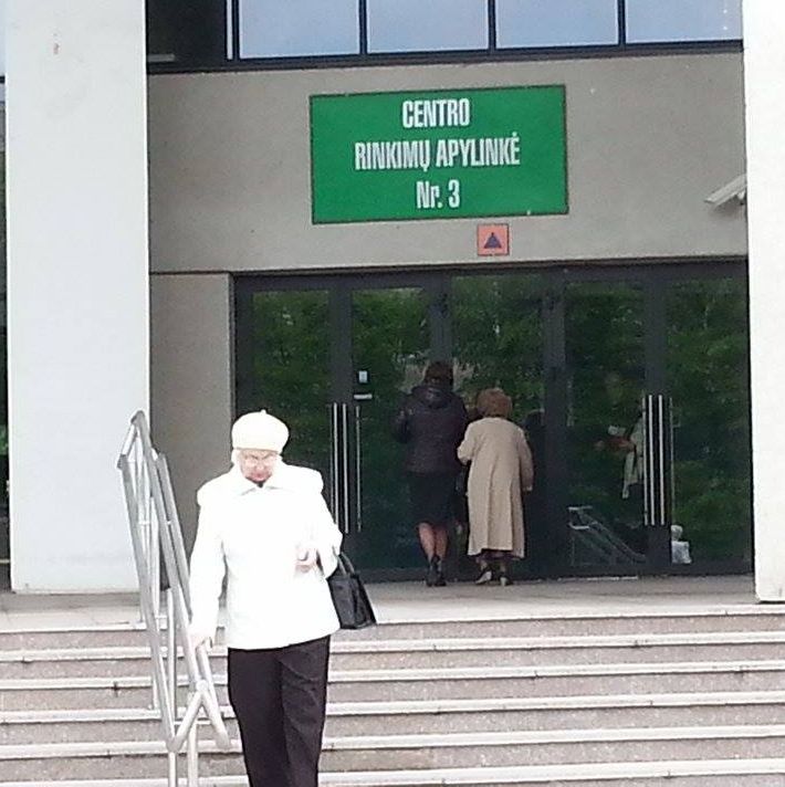 Antrąjame LR Prezidento rinkimų ture varžysis D. Grybauskaitė ir Z. Balčytis (atnaujinta)