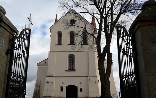 Simne žadama atnaujinti du bažnyčios altorius ir sinagogą