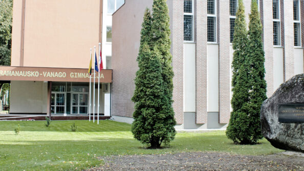 „Dienos tema“: artėjantys mokslo metai: naujos ambicijos ir išskirtiniai darbai