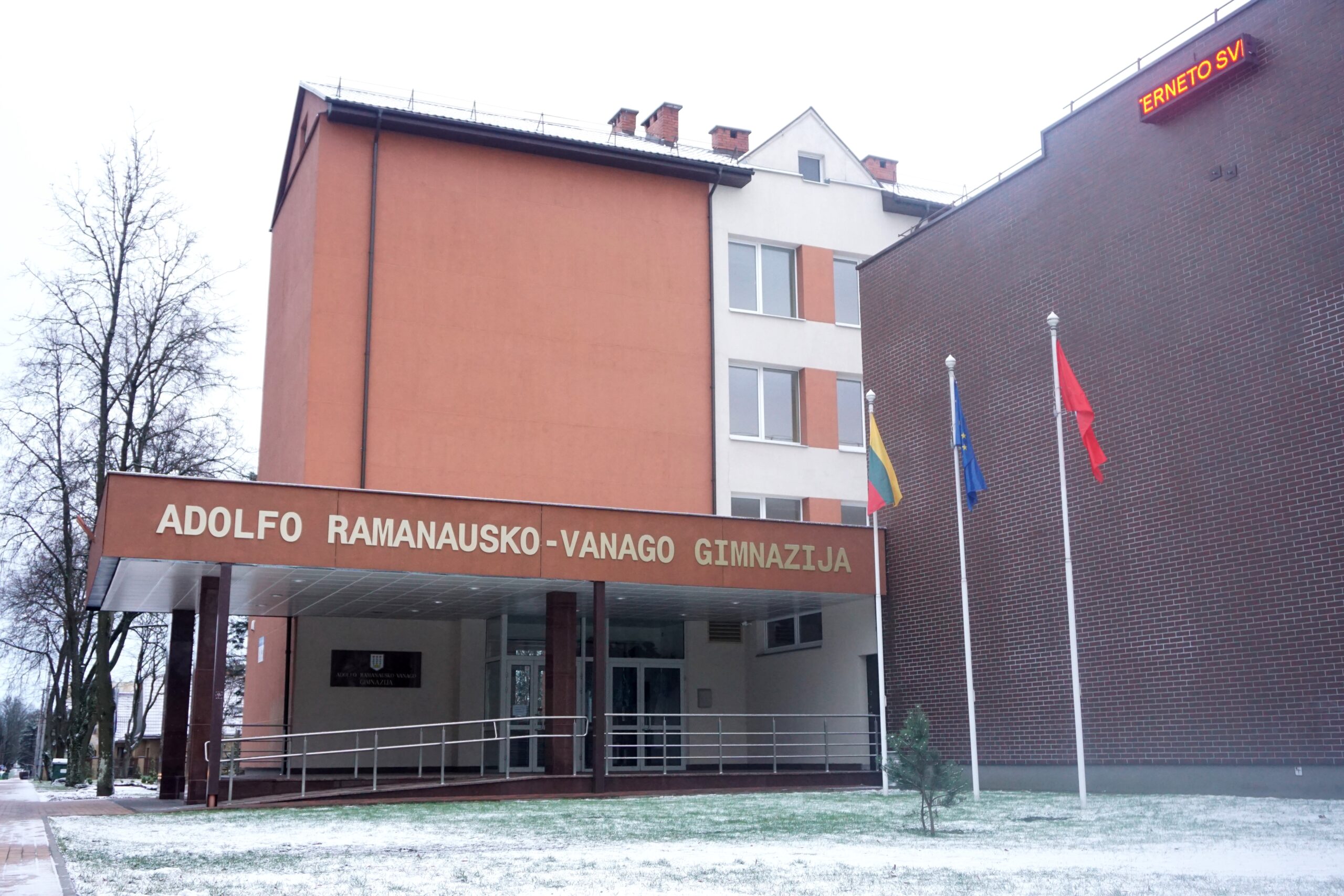 Chemijos Alytuje geriausiai išmoko A. Ramanausko-Vanago gimnazija Chemijos Alytuje geriausiai išmoko A. Ramanausko-Vanago gimnazija