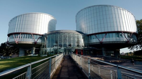 Kokias bylas nagrinėja Europos Žmogaus Teisių Teismas ir kaip į jį kreiptis?