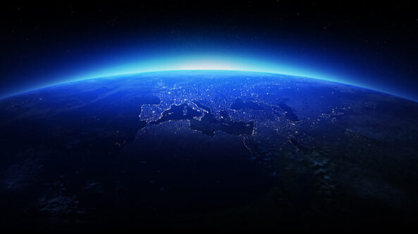 „FM99” kultūra: Pasaulinė Žemės valanda Alytuje – su kinu po atviru dangumi, eisena bei roko koncertu!