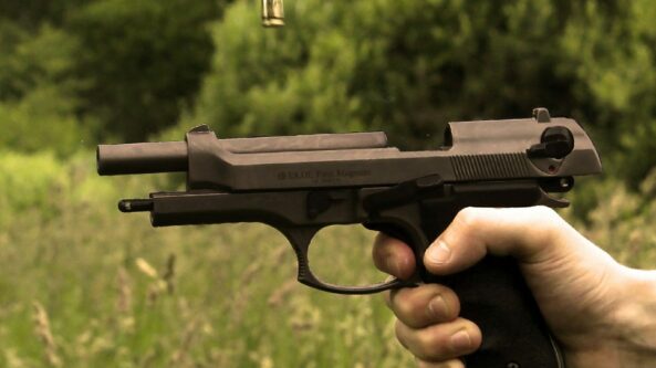 Varėnos rajone šaunamuoju ginklu sužalotas vyras