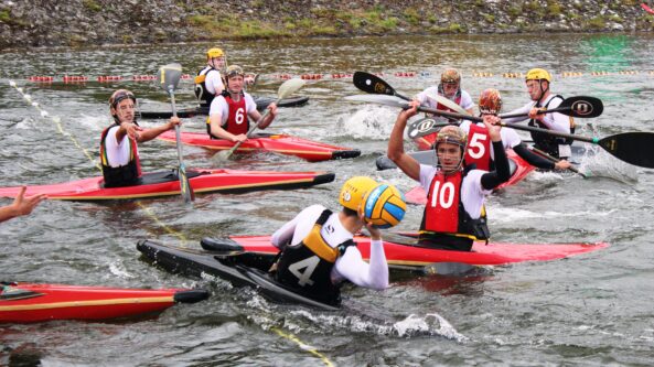 Alytiškiai sėkmingai pasirodė pirmajame Pasaulio jaunimo kanupolo čempionate