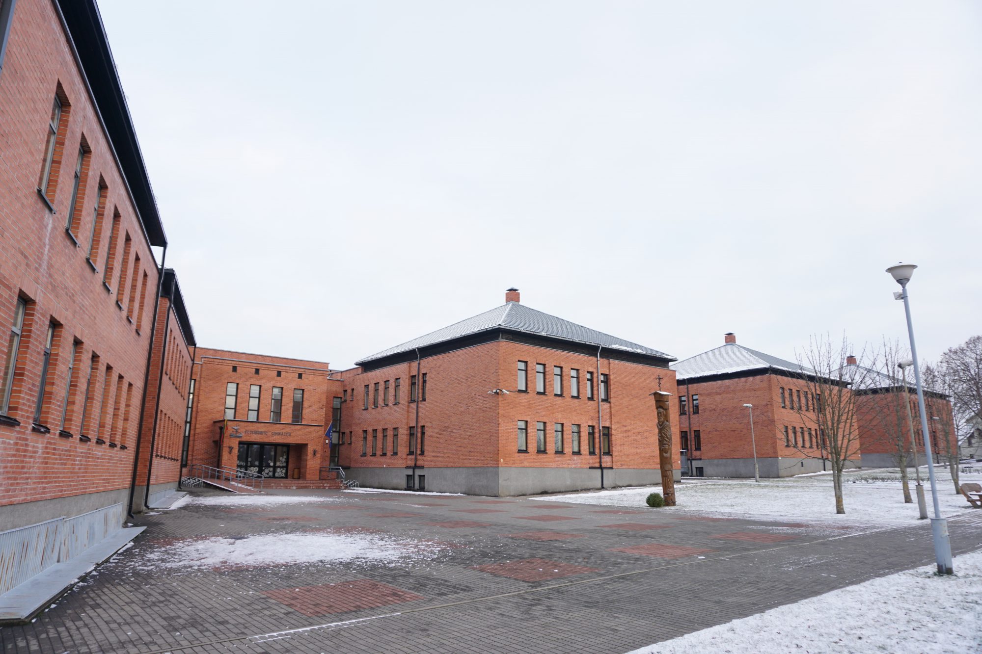 Alytaus mokykloje moksleiviai kuria išmanųjį balso asistentą akliesiems ir vysto kitas verslo idėjas Alytaus mokykloje moksleiviai kuria išmanųjį balso asistentą akliesiems ir vysto kitas verslo idėjas