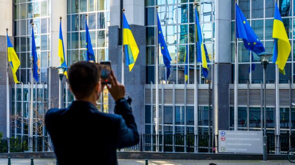 P. Auštrevičius: EP ketina antradienį pripažinti Ukrainos kandidatės į ES statusą ir ragina kitas institucijas