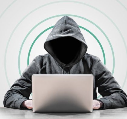 Apsigauna ne tik politikai: Lietuvoje nuo internetinių sukčių kasmet nukenčia vis daugiau