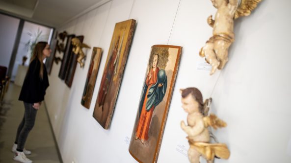 Alytaus kraštotyros muziejuje  kviečiame aplankyti ikonų parodą iš Ukrainos