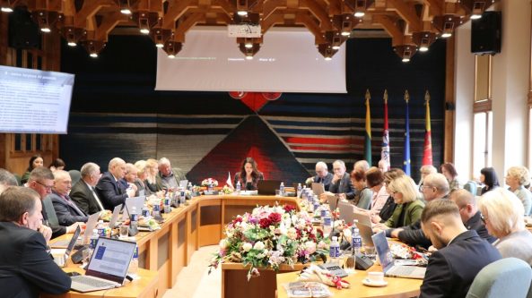 STT pradėjo ikiteisminį tyrimą dėl Lazdijų rajono tarybos narių kanceliarinių išmokų