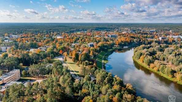 Nuo gegužės 1-osios Alytuje – draudimas kūrenti anglimi: ekspertai sako, kad vien baudų neužteks Nuo gegužės 1-osios Alytuje – draudimas kūrenti anglimi: ekspertai sako, kad vien baudų neužteks