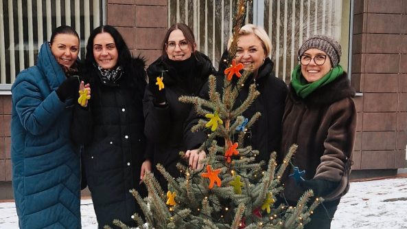 Alytaus jaunimo centro eglutė puošta meduoliais!