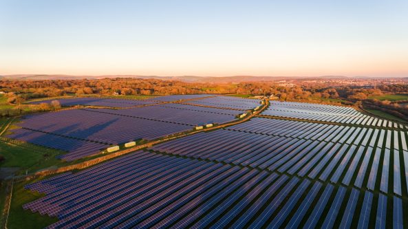 „Ignitis“ primena: artėja kompensacijų metas už saulės elektrinių sukauptą perteklių
