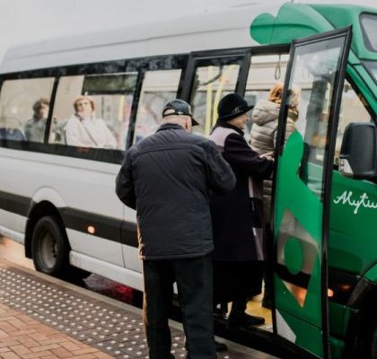 Alytus kviečia švęsti gimtadienį be rūpesčių: viešasis transportas – jūsų paslaugoms!