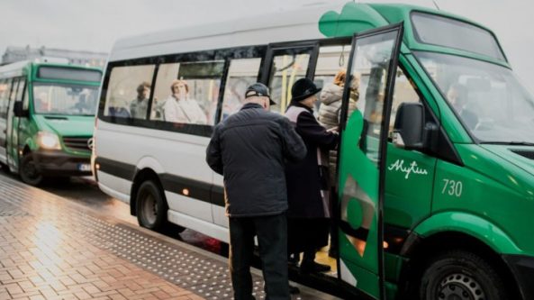 Alytus kviečia švęsti gimtadienį be rūpesčių: viešasis transportas – jūsų paslaugoms!