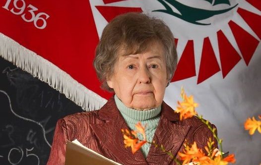Mirė Antanina Urmanavičienė, ilgametė Kurnėnų Lauryno Radziukyno mokyklos direktorė