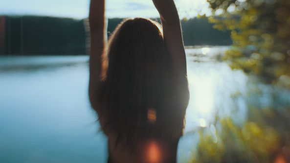 Tadas Juodsnukis pristato naujo skambesio dainą „Ošia miškai“ Tadas Juodsnukis pristato naujo skambesio dainą „Ošia miškai“