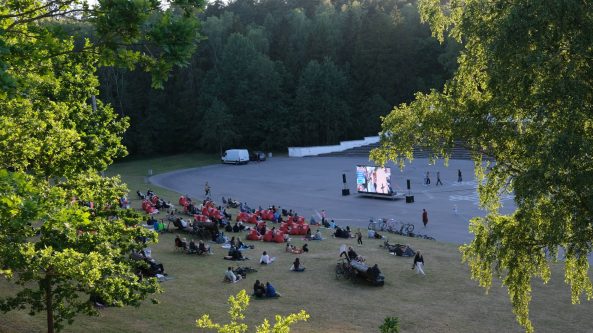 Rugpjūčio lauko kinas Dainų slėnyje  – laukia net 4 filmai!