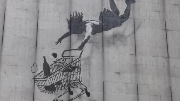 Banksy Londone pristatė 7-ąjį meno kūrinį gyvūnų tema per pastarąją savaitę