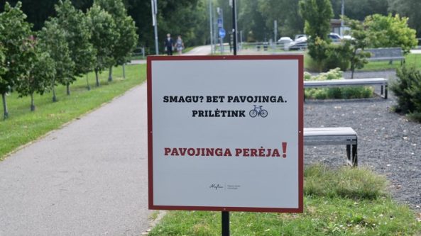 Alytuje informaciniai stendai prie avaringų perėjų