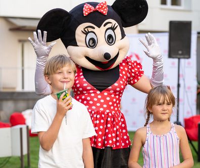 „Mamų unija“ mini auksinio kaspino mėnesį: vėžiu sergantiems vaikams padovanojo pramogų kupiną šventę