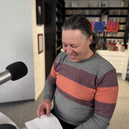„Obels žiede matau akis“ – Kęstutis Benedikas pristato savo poezijos knygą