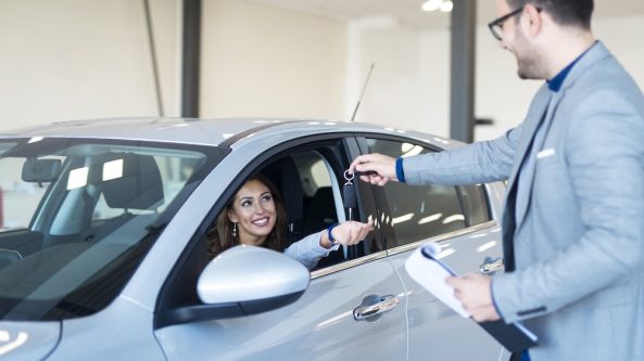 Sezoninė automobilių nuoma: Kada galima rasti geriausius pasiūlymus?