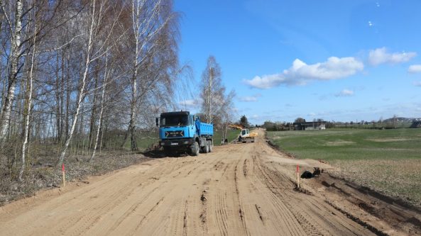 Pradėtas Jurgiškių ir Likiškėlių kaimus jungiančio kelio kapitalinis remontas