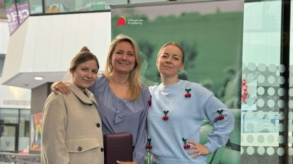 Alytaus ambasadorė A.Černiauskaitė atidarė lituanistines mokyklas Portugalijoje