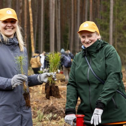Alytaus „Erasmus+“ bendruomenė pasodino 9000 medelių