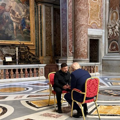 Vatikane susitikę V. Zelenskis ir D. Trumpas: tai gali tapti istoriniu momentu