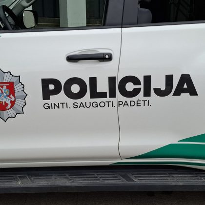 Nenustatytu ginklu sužalotas asmuo