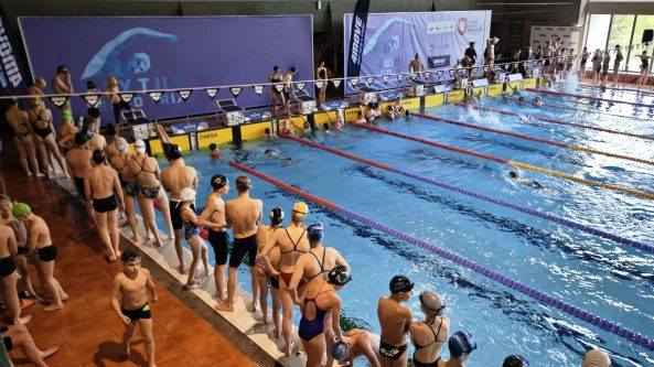 „Alytus Grand Prix“ plaukimo varžybose – beveik 500 dalyvių ir tobulėti verčianti konkurencija