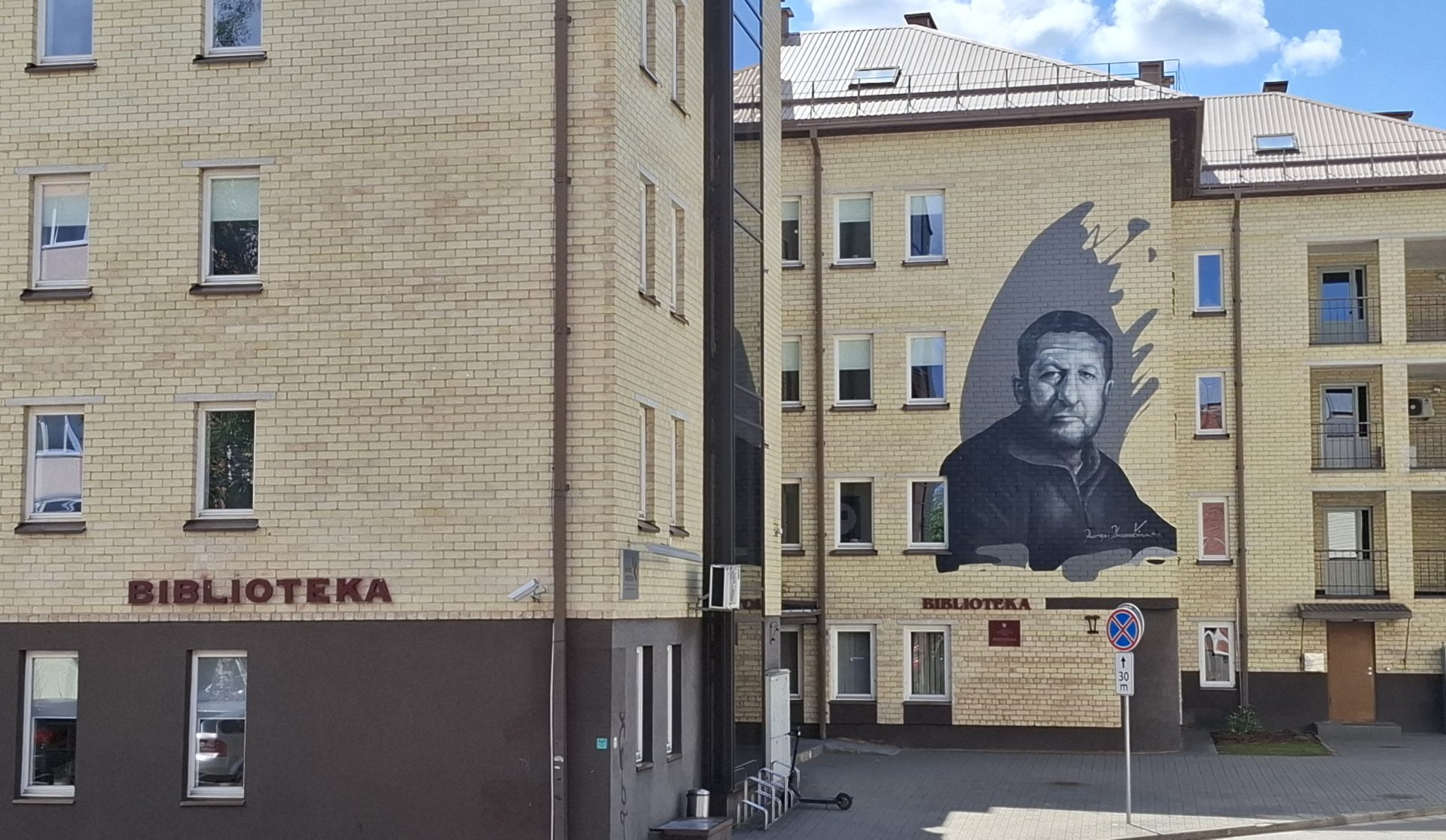 Biblioteka