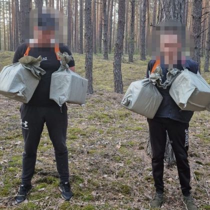 Pasienyje su Baltarusija – sulaikyti du varėniškiai su kontrabandinėmis cigaretėmis