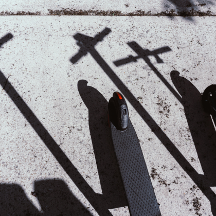 Sparčiai auga gaisrų rizika dėl netinkamo ličio jonų baterijų naudojimo