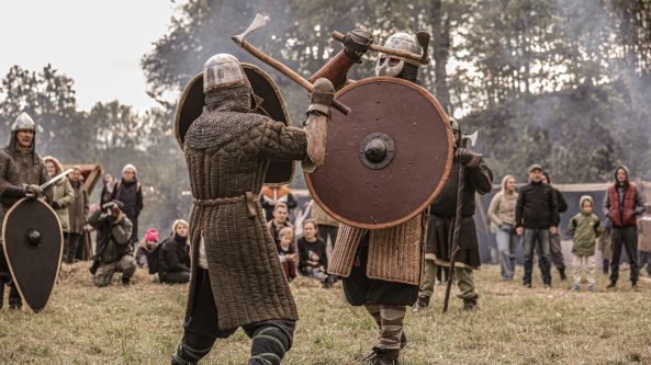 Prie Kaukų-Obelytės piliakalnių Jotvingių mugė ir festivalis kvies keliauti 1000 metų atgal!
