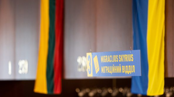 Pradedami keisti Ukrainos karo pabėgėlių leidimai laikinai gyventi Lietuvoje