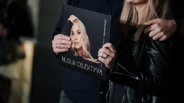 Inga Jankauskaitė pristato albumą „Nusuk objektyvą“ ir titulinės dainos vaizdo klipą