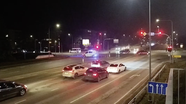 Alytuje pavogtas brangus „Lexus“ – policija pradėjo tyrimą