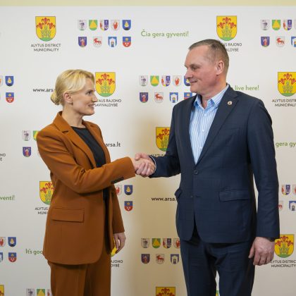 Merų dialogas dėl geresnės ateities – Ukmergės rajonas sėmėsi patirties iš Alytaus rajono Merų dialogas dėl geresnės ateities – Ukmergės rajonas sėmėsi patirties iš Alytaus rajono