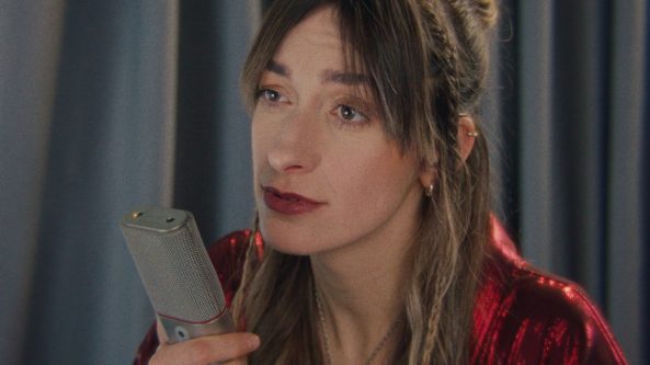 „Superkoloritas“ grįžta su naujienomis – vinilai, koncertas ir gyva dainos „Sudie“ versija