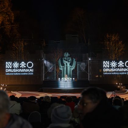 Druskininkai užvėrė Kultūros sostinės metus: prakalbęs Čiurlionio paminklas ir Lietuvą vienijusi muzika Druskininkai užvėrė Kultūros sostinės metus: prakalbęs Čiurlionio paminklas ir Lietuvą vienijusi muzika