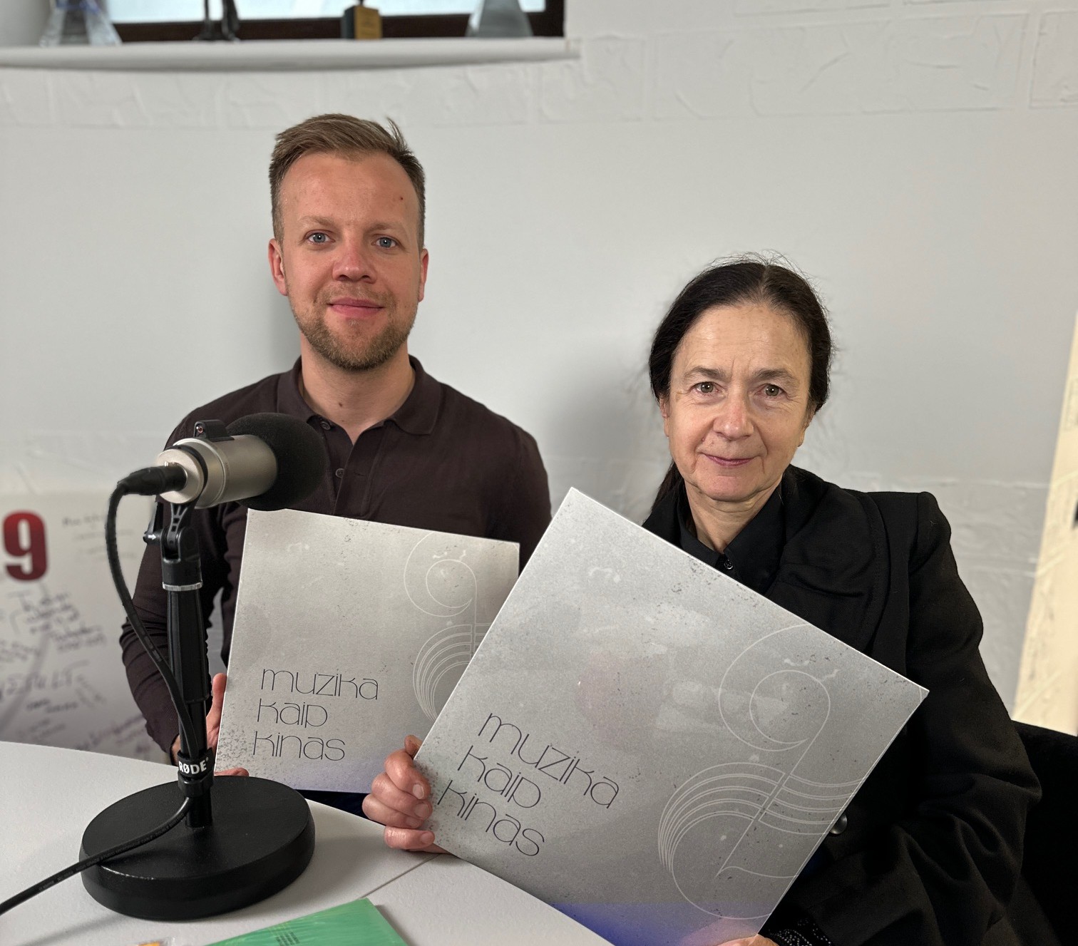 Alytaus muzikos mokyklos simfoninis orkestras „Svajonė“ išleido pirmąją vinilinę plokštelę: „Muzika kaip kinas“