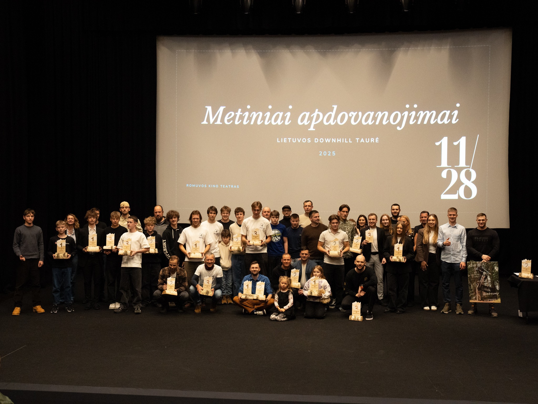 Alytaus sportininkas Edminas Dabušinskas sužibėjo „Lietuvos Downhill Taurės“  apdovanojimuose