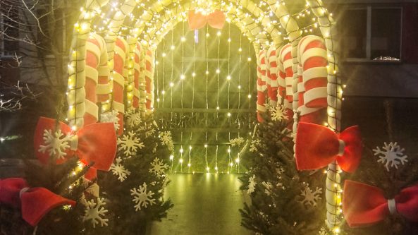 „Vita Baltic International“ Kalėdinė pasaka jau FM99 eglučių parke