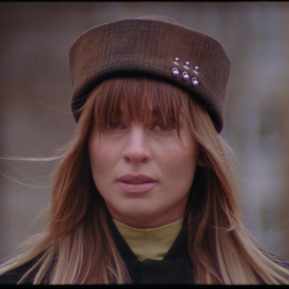 Gabrielės Vilkickytės dovana: daina „Stuku Stuku“ ir kinematografiškas bėgimo nuo savęs vaizdas