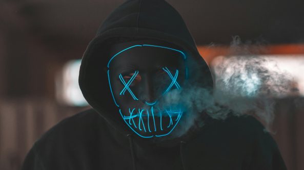 „Kevinai Kostneriai“ ir „Deividai Garetai“ internete vilioja aukas